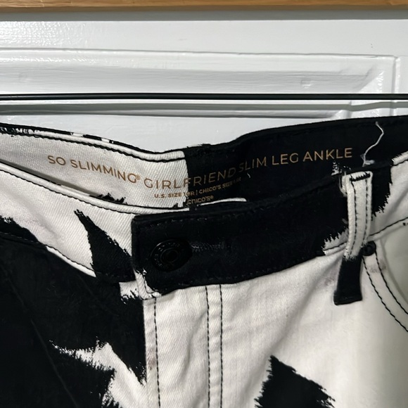 Chicos Cow Pattern - Picture 3 of 3